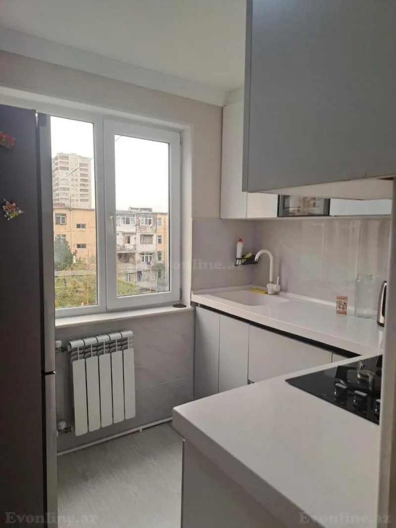 Satılır 3 otaqlı Mənzil Köhnə tikili 70 m² Bakı, Nizami r., Xalqlar Dostluğu m., 8-ci kilometr — Mənzil, Bakı (7)