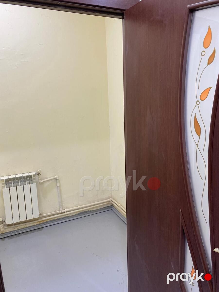 Satılır 9 otaqlı köhnə tikili 100 m² — Mənzil, Bakı (7)