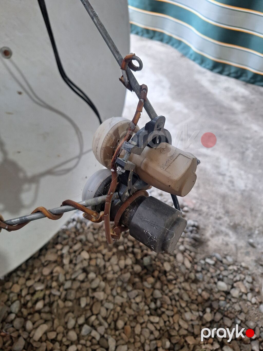 Peyk anten sistemi - Diametr: təxminən 90–100 sm metal güzgü — Antenalar, Gəncə (2)