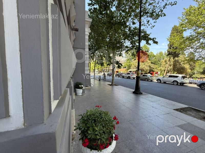 Satılır 5 otaqlı Obyekt, 140 m², Səbail rayonu — Əmlak, Bakı (12)