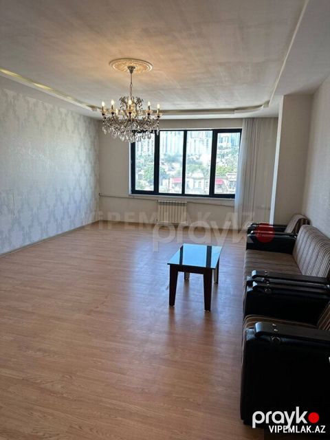 Yasamal rayonunda 3 otaqlı Ofis Kirayə verilir, 150 m² — Bakı