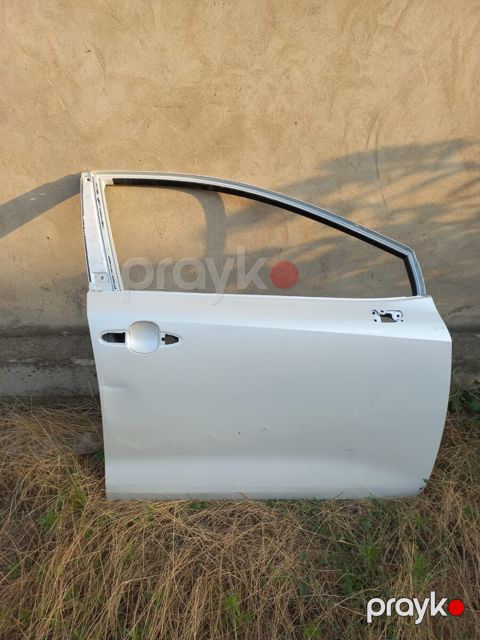 Toyota Corolla qapısı — Bakı