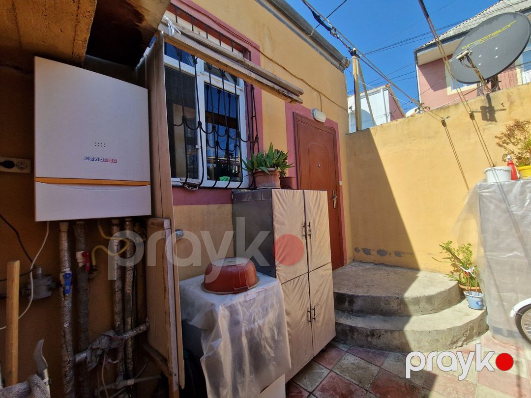 Həyət evi, Kazımağa Kərimov küç. 5/83 — Ev, villa, Bakı (12)