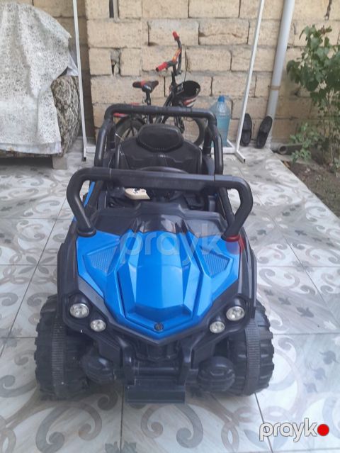 Uşaq üçün elektrikli maşın – off-road üslubunda, mavi-qara rəngdə — Mingəçevir