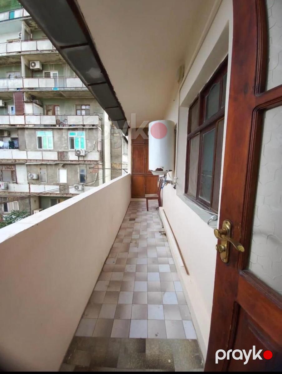 Satılır 2 otaqlı köhnə tikili 65 m² — Mənzil, Bakı (9)