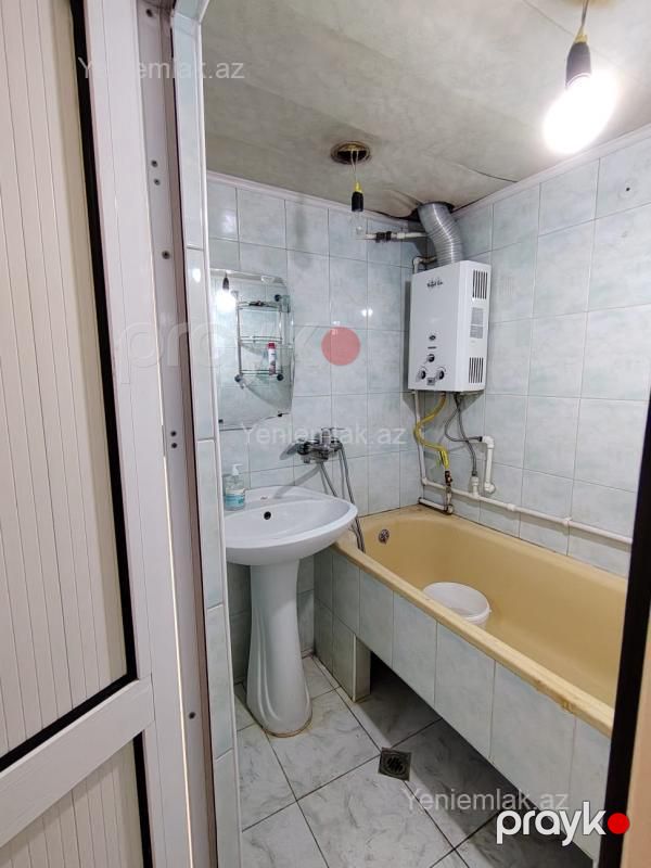 Satılır 2 otaqlı Bina evi menzil (Köhnə tikili), 56 m², 5-ci mikrorayon — Mənzil, Sumqayıt (7)