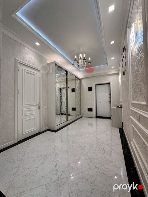 Satılır 3 otaqlı yeni tikili 90 m² — Bakı