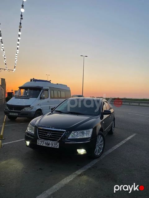 Hyundai Sonata sedan - Kuzov: qara rəng, 4 qapılı sedan - Mühərrik və — Bakı