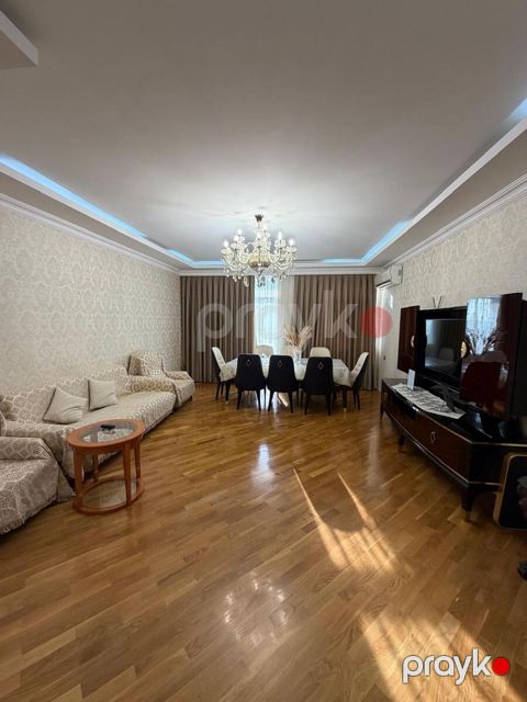 Satılır 3 otaqlı yeni tikili 135 m² — Bakı