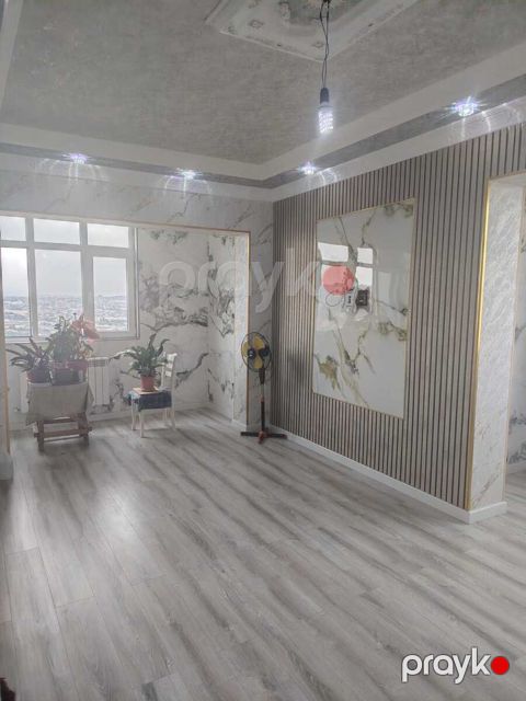 Satılır 2 otaqlı köhnə tikili 70 m² — Bakı