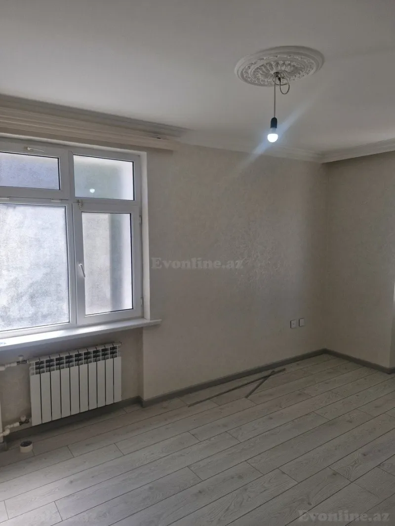 Satılır 2 otaqlı Mənzil Köhnə tikili 50 m² Bakı, Nizami r., Qara Qarayev m., 8-ci kilometr — Bakı