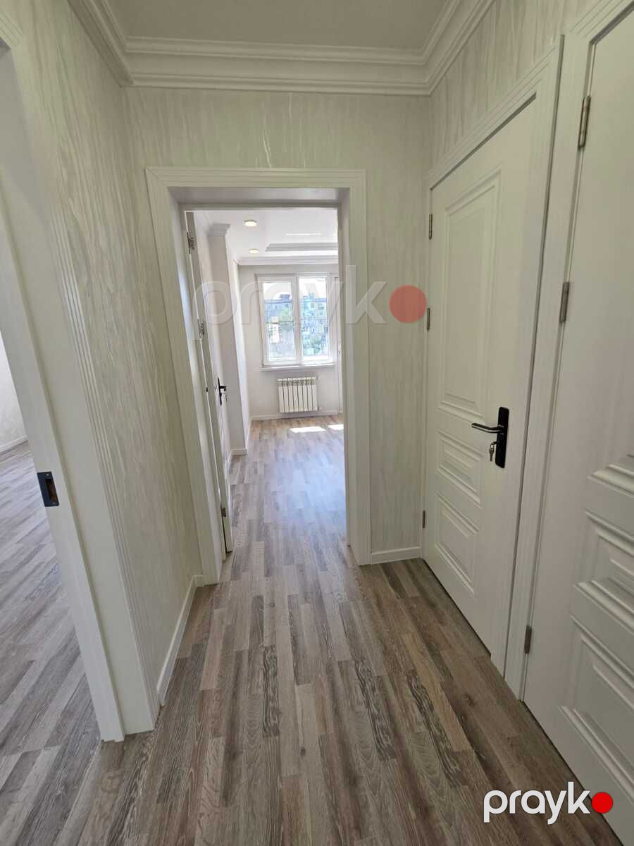 Satılır 2 otaqlı köhnə tikili 60 m² — Mənzil, Bakı (7)