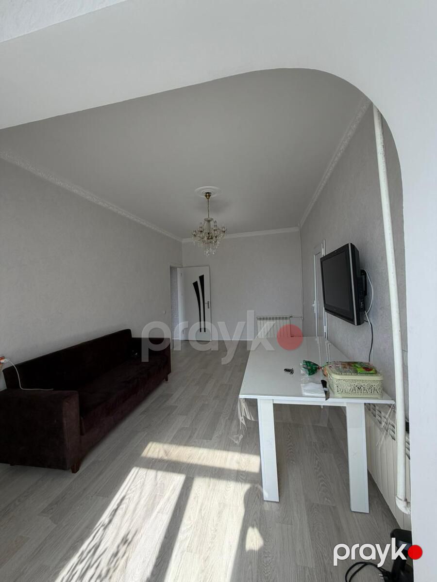 Satılır 2 otaqlı köhnə tikili 45 m² — Mənzil, Bakı (2)