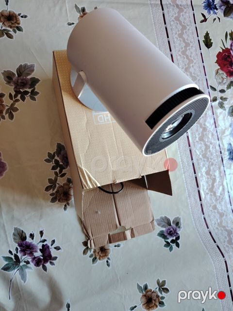 Ev projektoru — Bakı