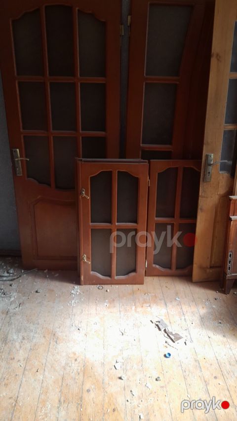 Taxta şüşəli qapılar və arakəsmə pəncərə dəsti - Material: ağac — Xırdalan