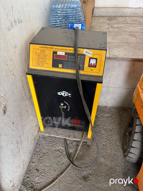 Elektrikli Avtokarlar üçün şarj (zaryatka) aparatı.Aparat 3 fazadır, 1 — Xankəndi