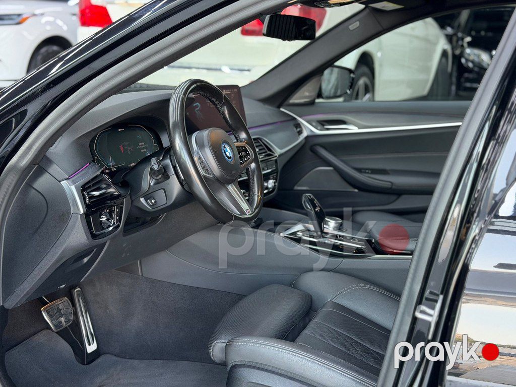 BMW 520e, 2.0 L, 12 kWh, 2022 il, 84 000 km — Avtomobillər, Bakı (7)