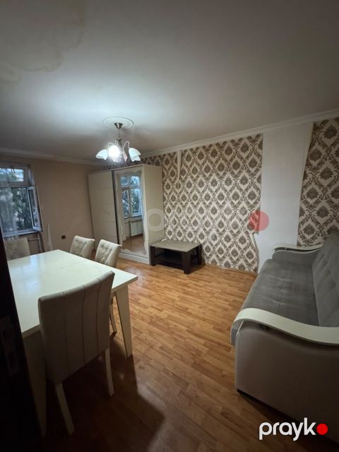 Satılır 2 otaqlı köhnə tikili 40 m² — Bakı