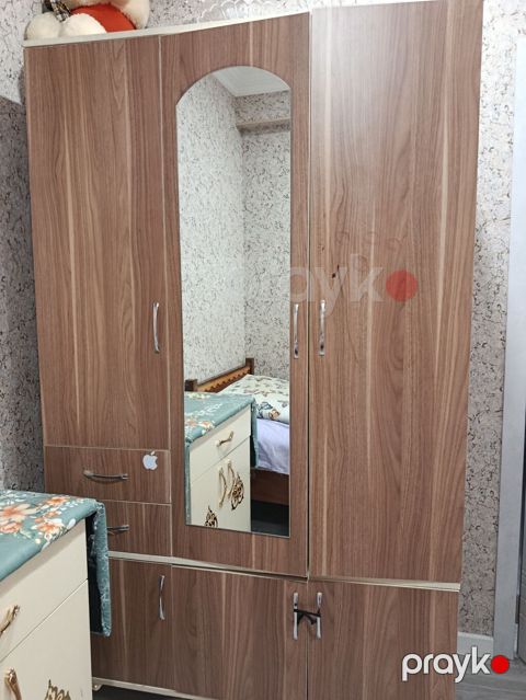 Güzgülü 3 qapılı paltar dolabı - Material: ağac fakturalı laminat — Bakı