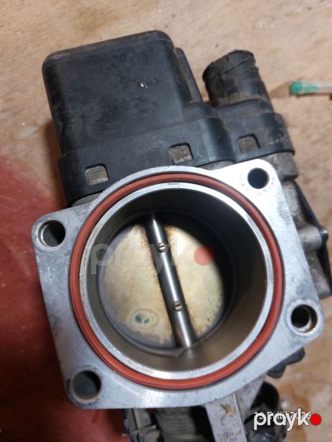 Elektron qaz klapanı (Throttle Body) BMW E38 - Model/işarə: üzərində — Xırdalan