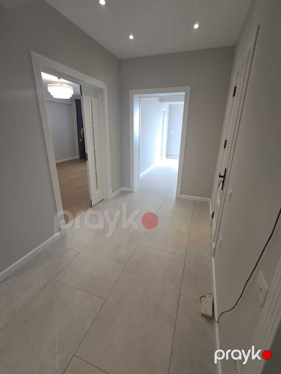 Satılır 3 otaqlı köhnə tikili 107 m² — Mənzil, Bakı (7)