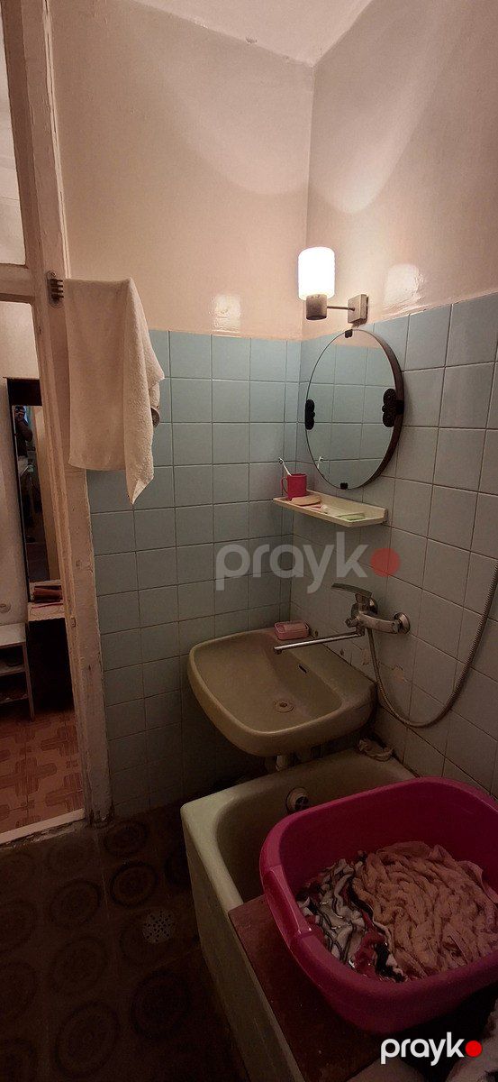 Satılır 2 otaqlı köhnə tikili 60 m² — Mənzil, Bakı (9)