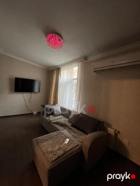 İcarəyə verilir 4 otaqlı köhnə tikili 120 m² — Bakı
