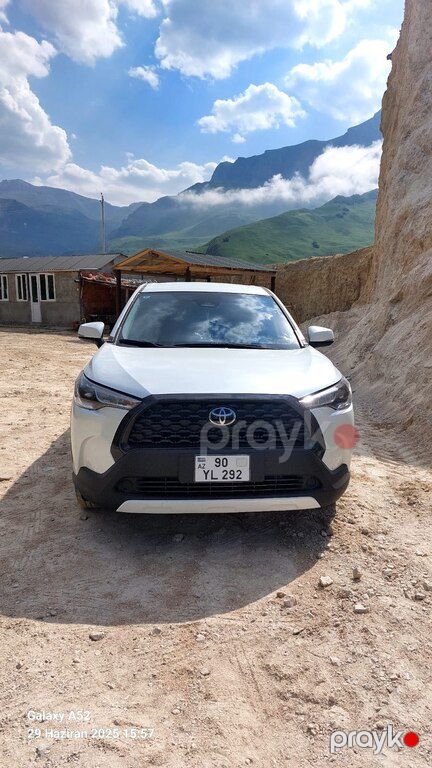 Toyota Corolla Cross, 2.0 L, 1.31 kWh, 2025 il, 52 000 km — Bakı
