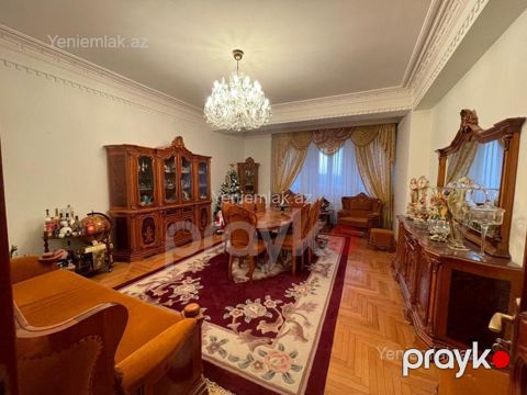Satılır 4 otaqlı Bina evi menzil (Yeni tikili), 160 m², Nərimanov rayonu — Bakı