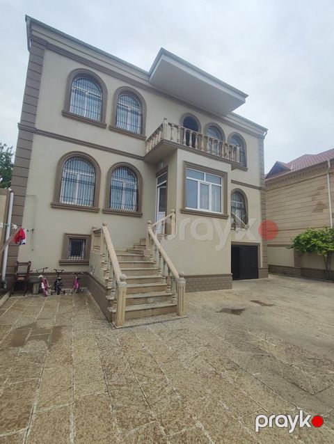 Satılır 5 otaqlı həyət evi/bağ evi 250 m² — Bakı