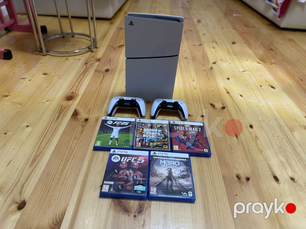 PlayStation 5 komplekti Tərkib: - PlayStation 5 konsolu (diskli — Oyun konsolları, Zərdab (2)