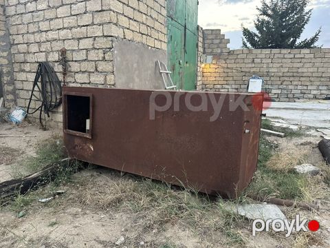 Metal su çənidir,2 tonluq,qalın 4mmlik listdendir qalin — Digah