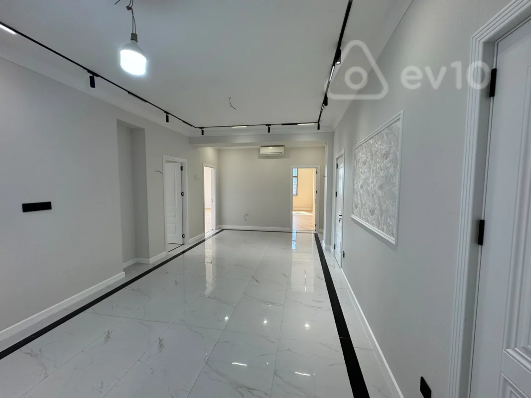 4 otaqlı mənzil, 211 m², Həsən Salmani küç — Mənzil, Bakı (10)
