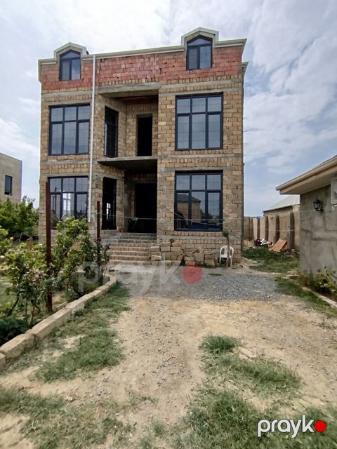 Satılır 10 otaqlı həyət evi/bağ evi 400 m² — Bakı