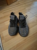 Qara rəngli parıltılı idman ayaqqabısı - Üst hissə: Qara tekstil — Sneakers