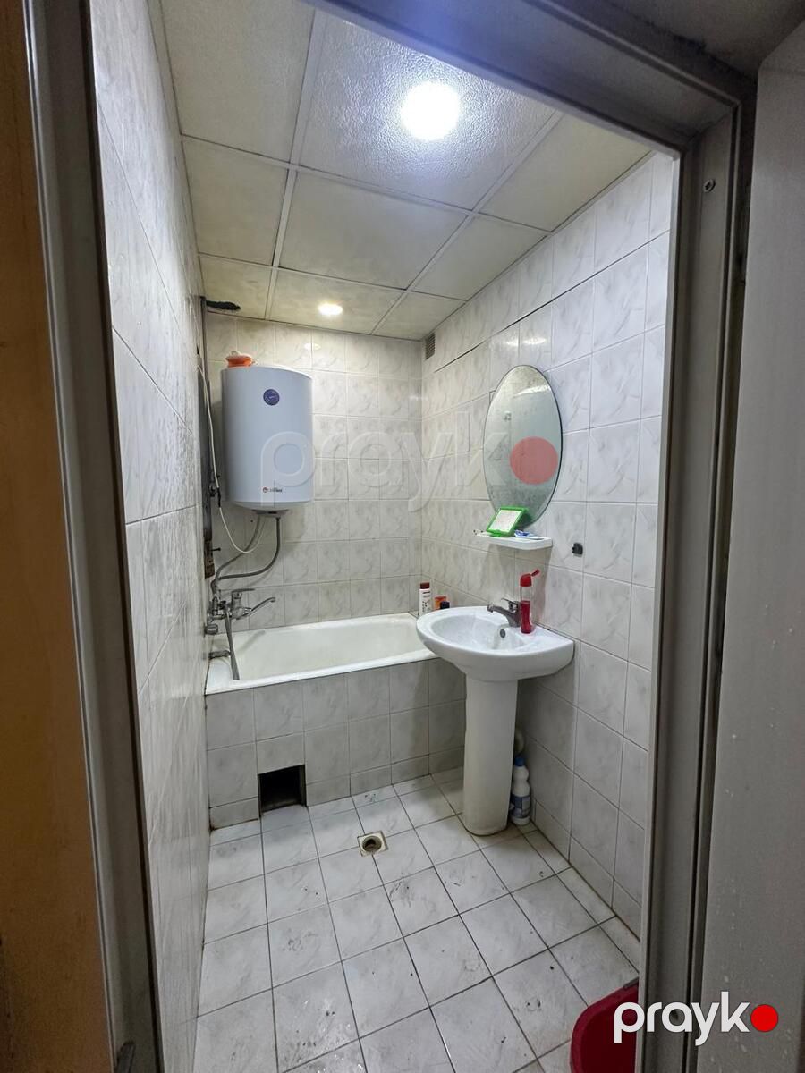 Satılır 2 otaqlı köhnə tikili 76 m² — Mənzil, Bakı (5)