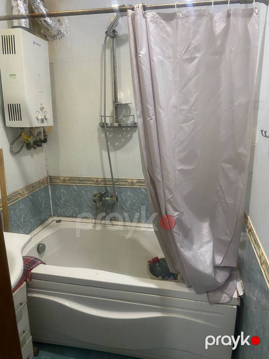 İcarəyə verilir 2 otaqlı köhnə tikili 90 m² — Mənzil, Bakı (11)