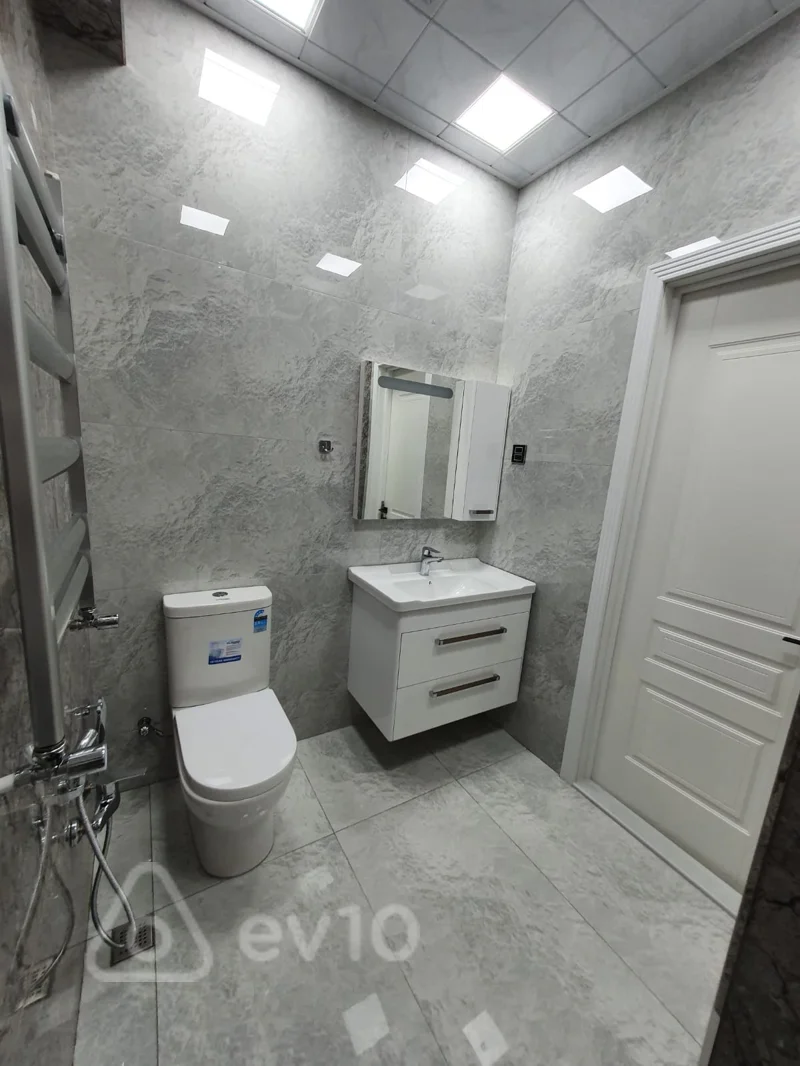2 otaqlı mənzil, 80 m², Sergey Senyuşkin küçəsi — kirayə — Mənzil, Bakı (11)