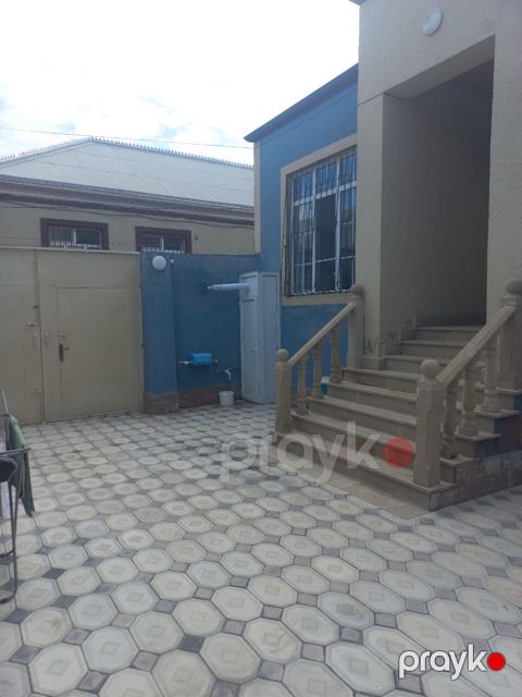 Satılır 3 otaqlı həyət evi/bağ evi 90 m² — Bakı