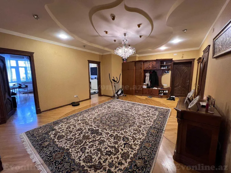 Kirayə verilir 4 otaqlı Mənzil Yeni tikili 180 m² Bakı, Yasamal r., Elmlər Akademiyası m — Mənzil, Bakı (3)