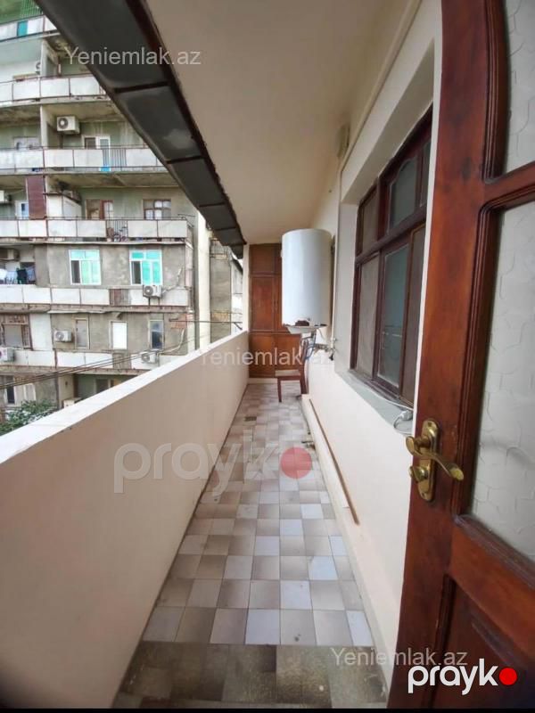 Satılır 2 otaqlı Bina evi menzil (Köhnə tikili), 65 m², Xətai rayonu — Mənzil, Bakı (9)