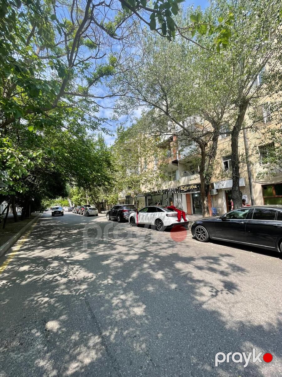 Satılır obyekt 235 m² — Əmlak, Bakı (4)