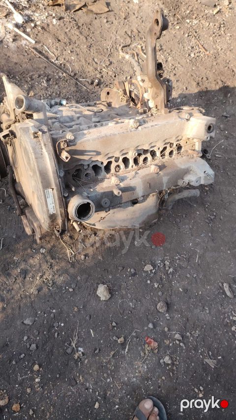 Mühərrik bloku –mitsubishi qalovkası və valı və porşenləri — Yevlax