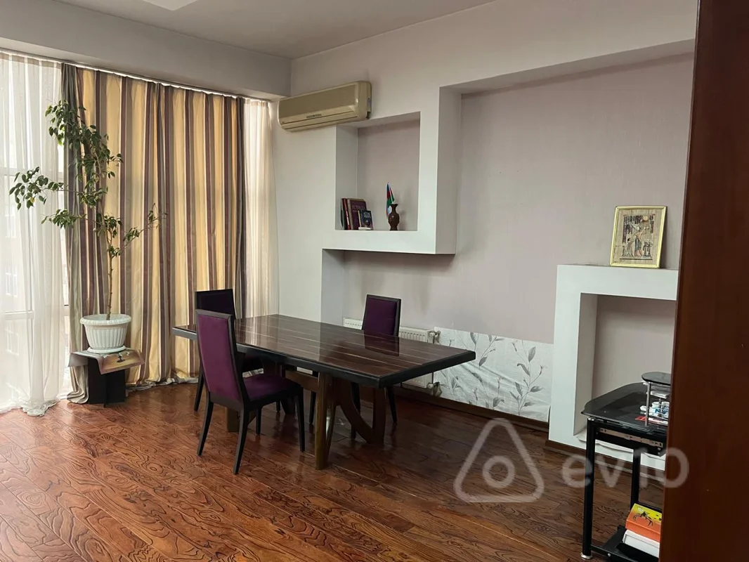 2 otaqlı mənzil, 120 m², 28 may — Mənzil, Bakı (2)