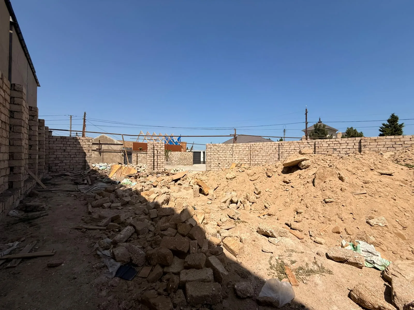 Şüvəlan, Torpaq satılır - 3.5 sot — Bakı