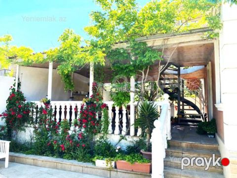 Satılır 6 otaqlı Həyət evi / Villa, 330 m², Suraxanı rayonu — Bakı