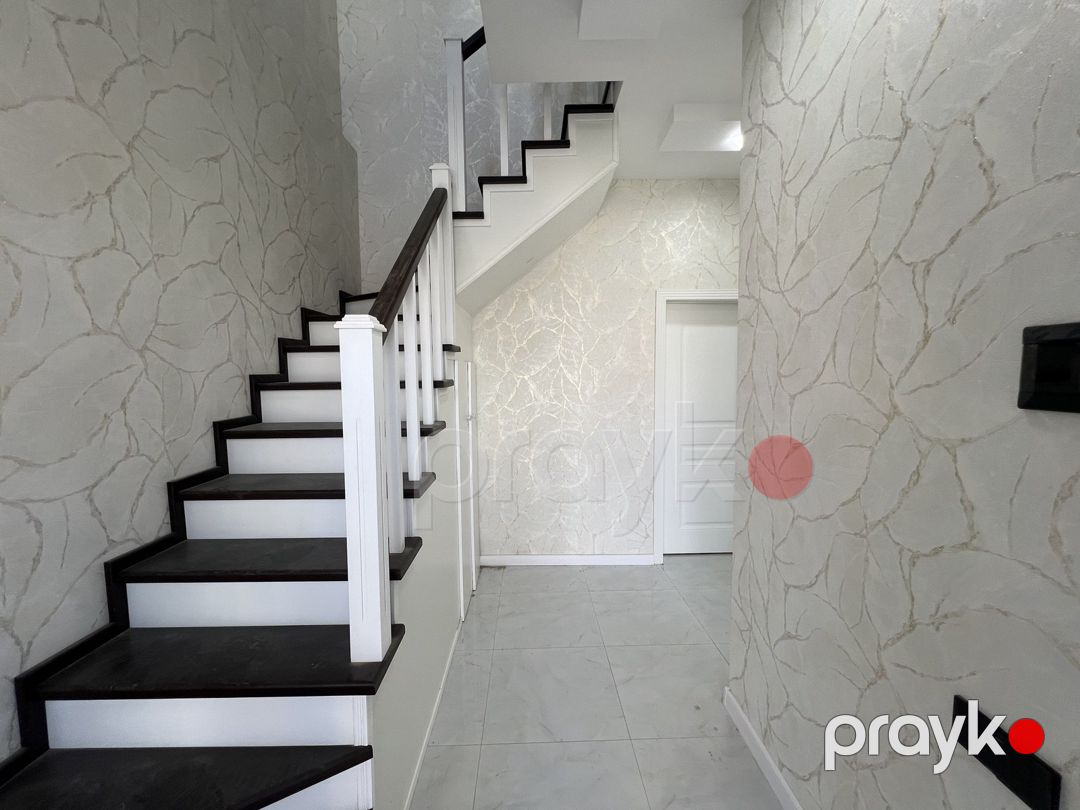 Satılır 4 otaqlı həyət evi/bağ evi 140 m² — Ev, villa, Bakı (2)