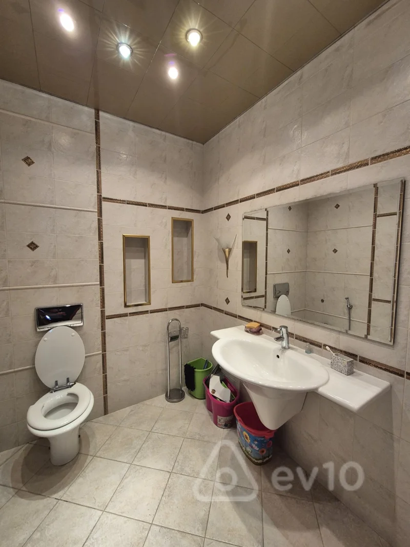 5 otaqlı mənzil, 340 m², Həsən Abdullayev küç — kirayə — Mənzil, Bakı (6)