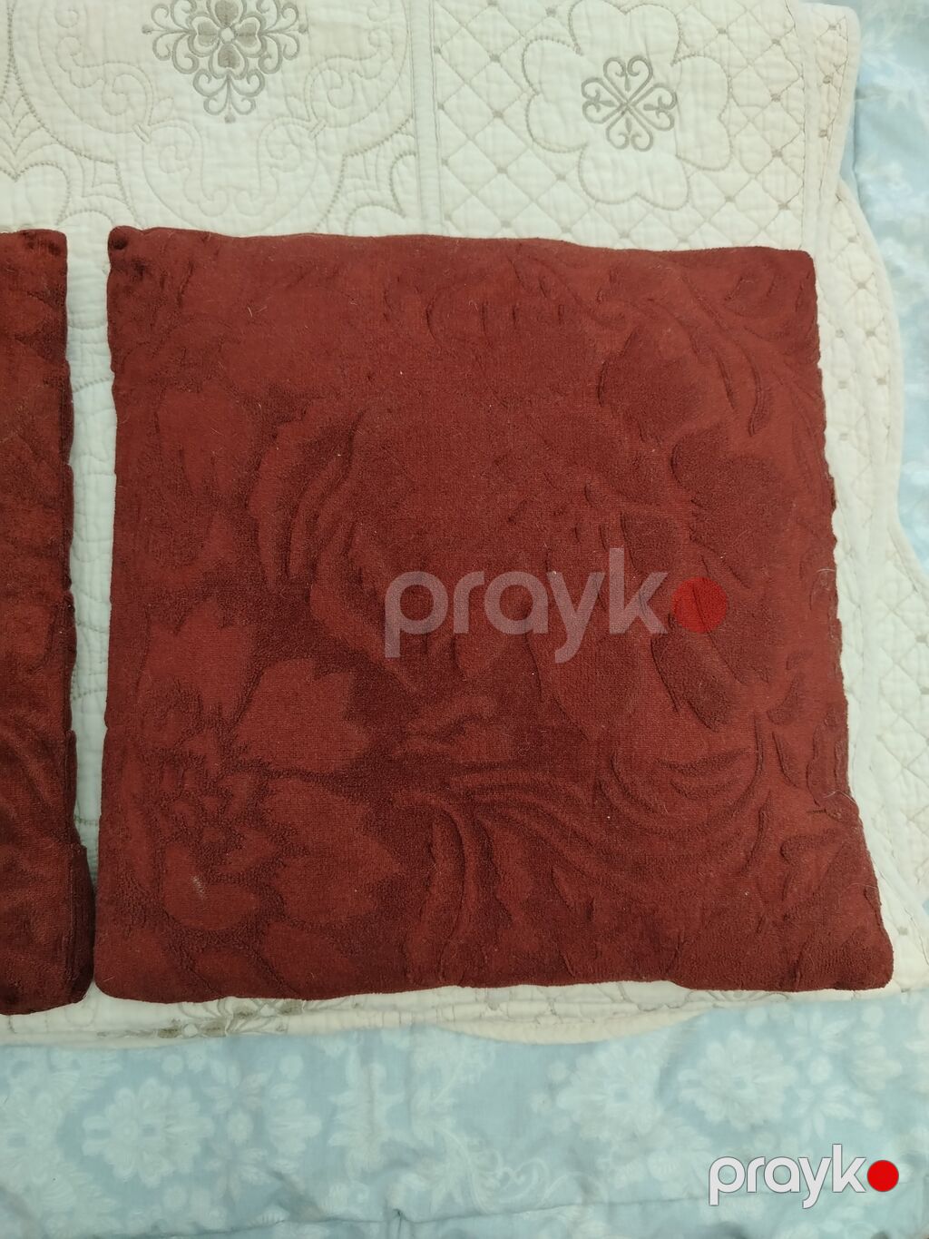 Qəhvəyi bəzəkli kvadrat yastıq dəsti 2 ədəd di. Üzlüklerle birlikdə 10 — Yastıqlar, Bakı (3)