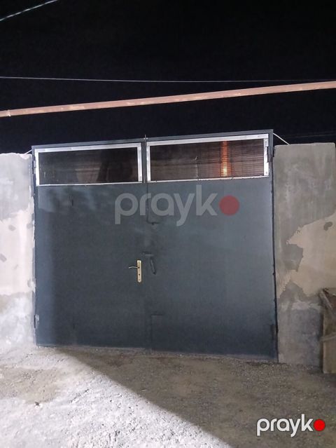 Metal qapılar – 2 model - Material: qalın metal/sac konstruksiya — Digah